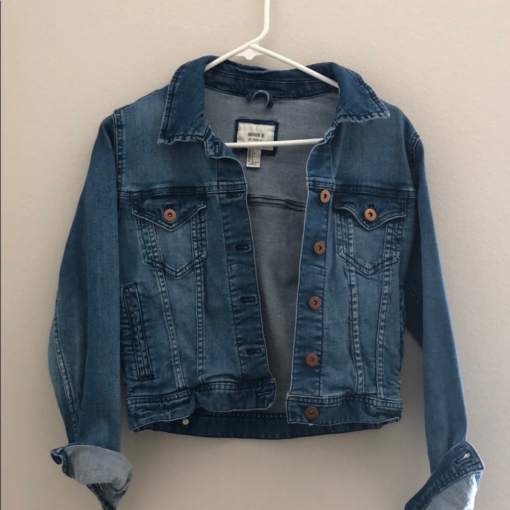 FOREVER 21 MEDIUM BLUE CROPPED DENIM JACKET